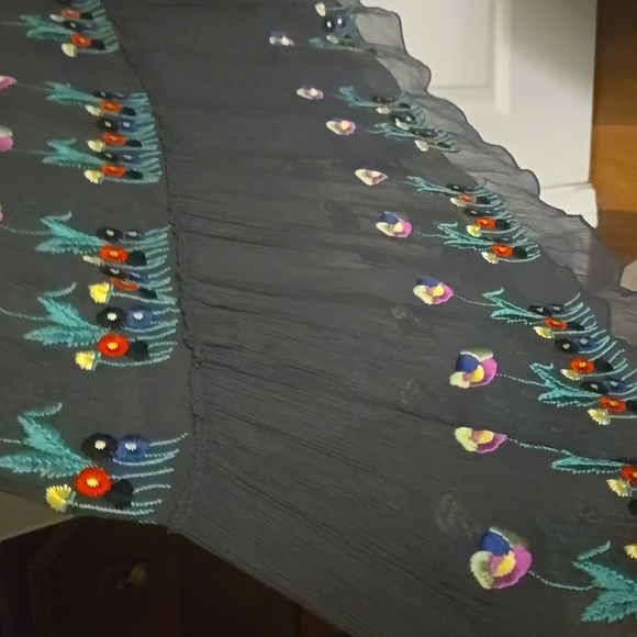 Vintage style dark gray linen embroidered - Picture 3 of 4